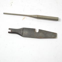 Outil multifonction tournevis 1er type + chasse goupille du kit Russe. AK47 / 74 AKM et dérivés (J)