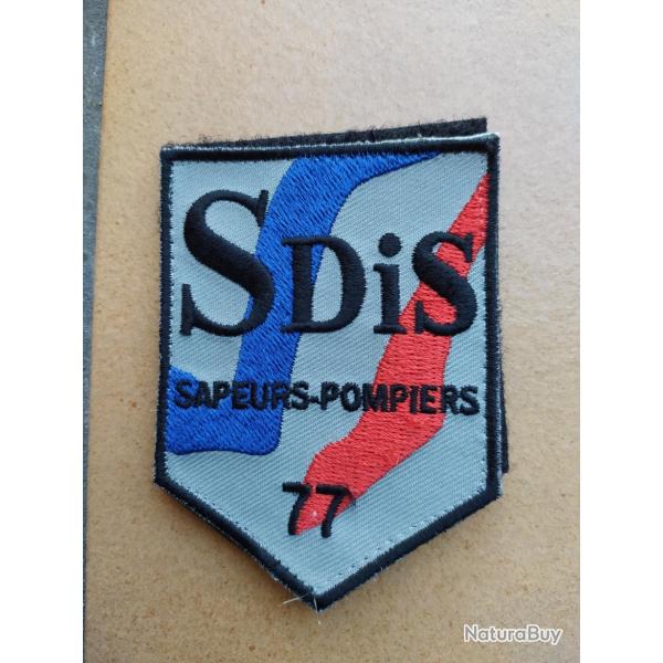 PATCH ECUSSON SAPEUR POMPIER 77 SDIS77