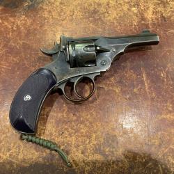 Revolver Webley Mk II calibre 455 Webley avec jeu d'outils