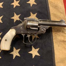 Revolver Smith & Wesson DA calibre 38 SW
