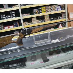 CARABINE LINEAIRE BLASER R8 SUCCESS BOIS ET CUIR GRADE 4 CALIBRE 8.5X55 B  SANS ORGANES FILETE NEUVE