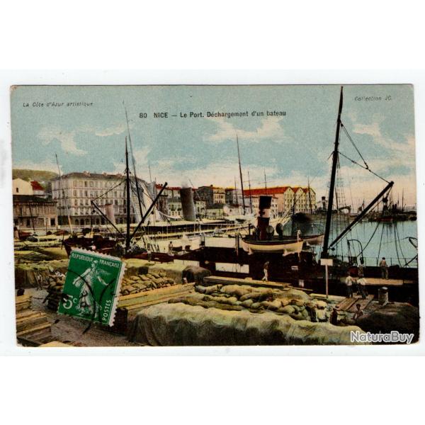 CPA - MARINE -"NICE"-Le Port.Dchargement  d'un bateau N107