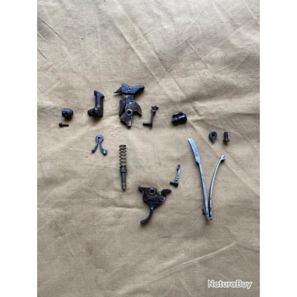 Lot divers pices pour REVOLVER MOD1892