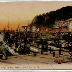 CPA - MARINE MILITAIRE - " NICE" Les  torpilleur dans le PORT  N°1259