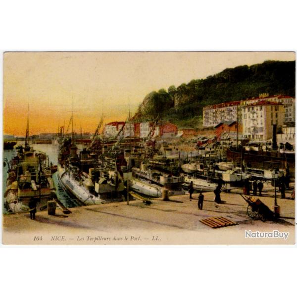 CPA - MARINE MILITAIRE - " NICE" Les  torpilleur dans le PORT  N1204