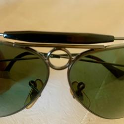 RAY BAN AVIATOR SHOOTER  , BAUSCH & LOMB. (Transition Assemblage En Italie)