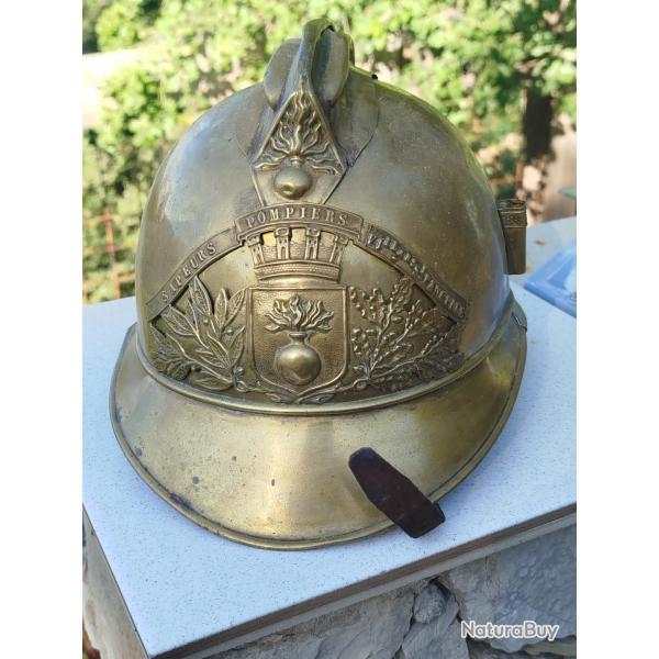 Casque de pompier ancien