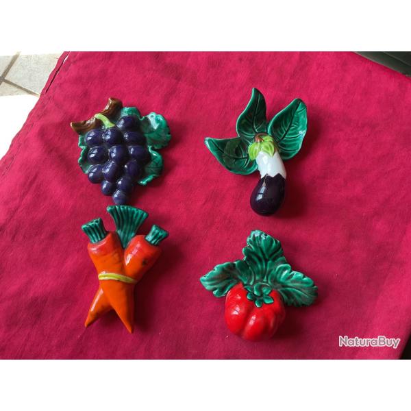 Lot de quatre fruits et lgumes, dcoration, pas de prix de rserve