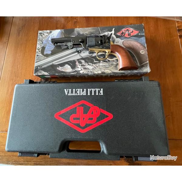 Revolver  Poudre Noire Pietta 1851 Yank Sheriff "YAS44" cal.44 Neuf -Jamais tir