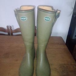 Bottes LE CHAMEAU... T43.....neuve.a saisir.