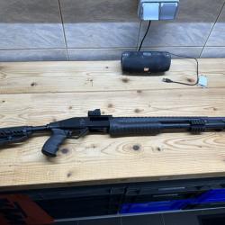 fusils a pompe Taurus st tactical + point rouge vector optics
