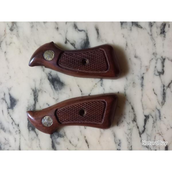Crosse bois Smith & Wesson carcasse J