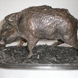 SANGLIER en fonte de fer