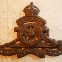 Provenance terrain insigne britannique d'artillerie en bronze sans attache - WWII