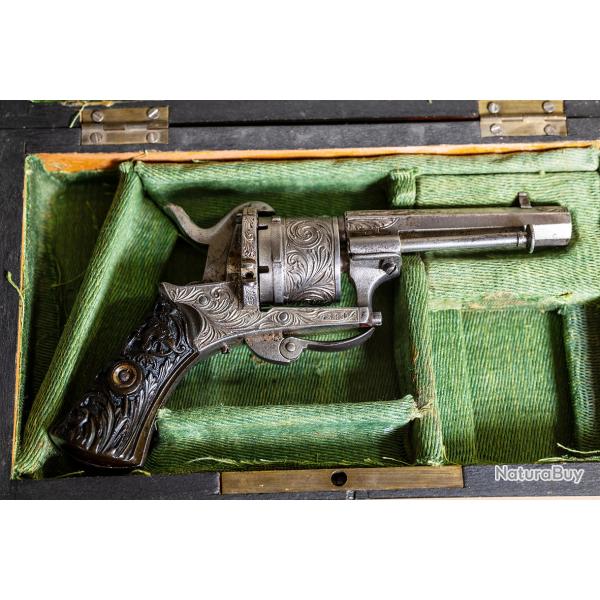 Revolver  broche calibre 7mm Systeme Lefaucheux