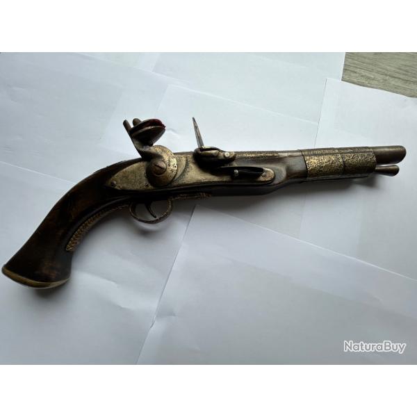 Pistolet  silex capitaine britannique 19me.
