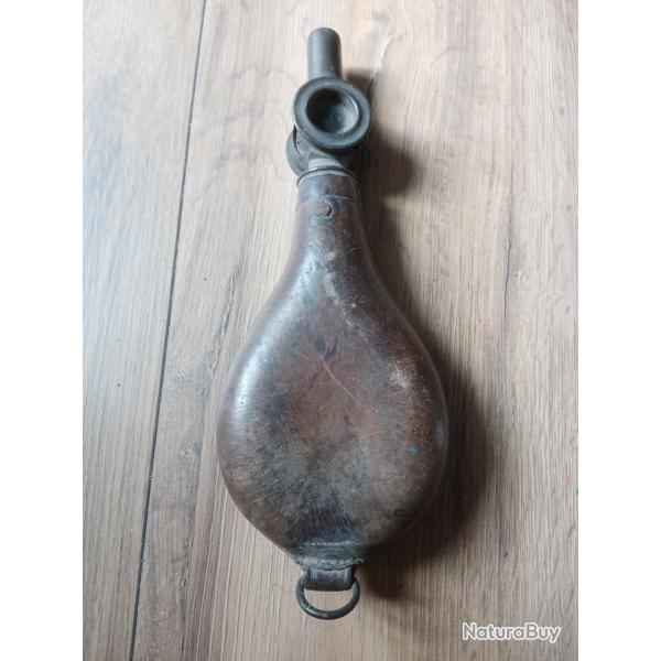 Poire  poudre noir  hublot BOCHE PARIS