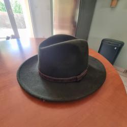 Chapeau