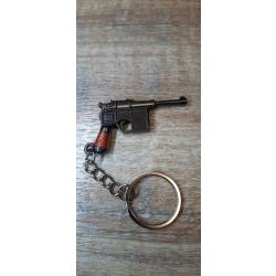 PORTE CLES ARME 4