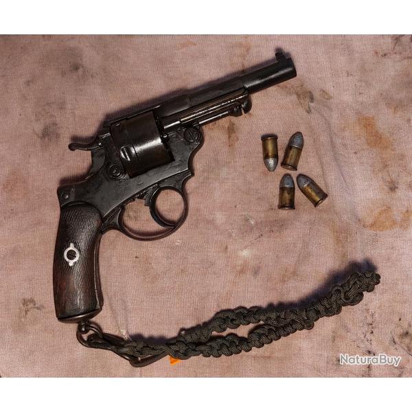 Revolver d'ordonnance st tienne M.A.S 1873  de fabrication 1876 .