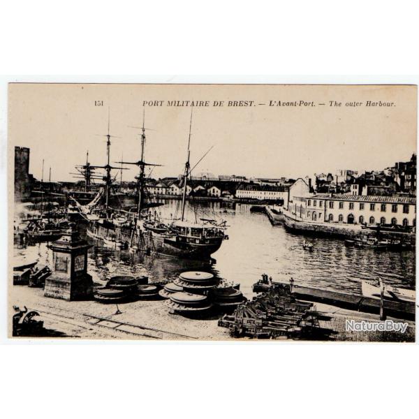 CPA - PORT MILITAIRE DE BREST- Lavant-port  N 1230