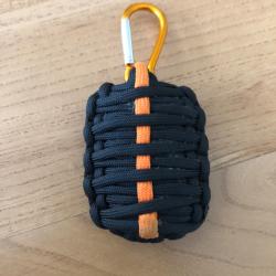 Kit de survie grenade paracorde