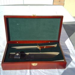Couteau de chasse Böker Magnum Collection années 1980, coffret bois