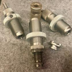 Outils RCBS carbure calibre 357 + Shell Holder + jauge 357