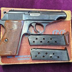 Pistolet MANURHIN Walther, MOD PP, cal 7,65br, FRANCE, deux chargeurs au numero, Catégorie B