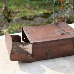 US ARMY - téléphone campagne US housse LEATHER type EE8-B - en provenance Normandie 1944