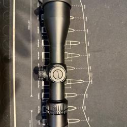 Lunette de tir Vector 3-12x44 au premier plan focal FFP