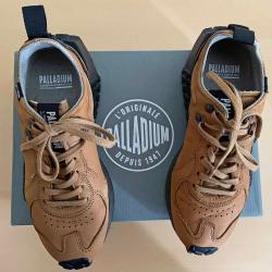 Chaussures  de marche Palladium  troop runner nbk nubuck