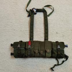 Spec-Ops pouchettes avec pantac chestrig