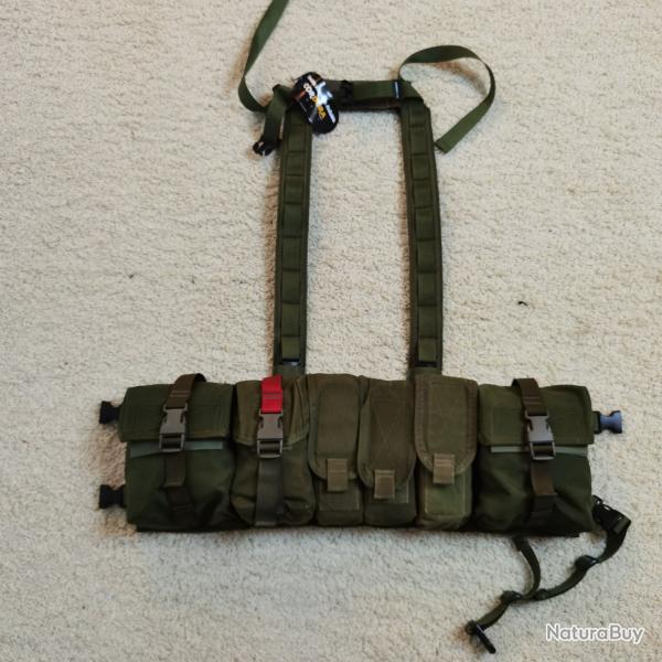 Spec-Ops pouchettes avec pantac chestrig
