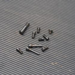 Lot de vis neuves pour Colt 1851 Pietta collection poudre noire REF 50/2025