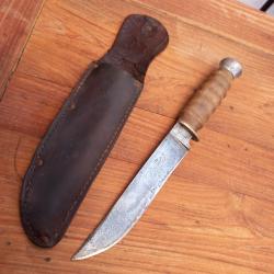 Ancien Couteau de Chasse Manche en Bois avec Fourreau en cuir