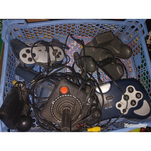 GROS LOT D'ANCIENS JEUX VIDOS CONSOLES TV ATARI ET...
