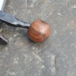 Boule bois noyer veiné