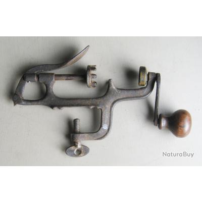 ANCIEN SERTISSEUR A cartouche de chasse cal 16 Manufacture De St