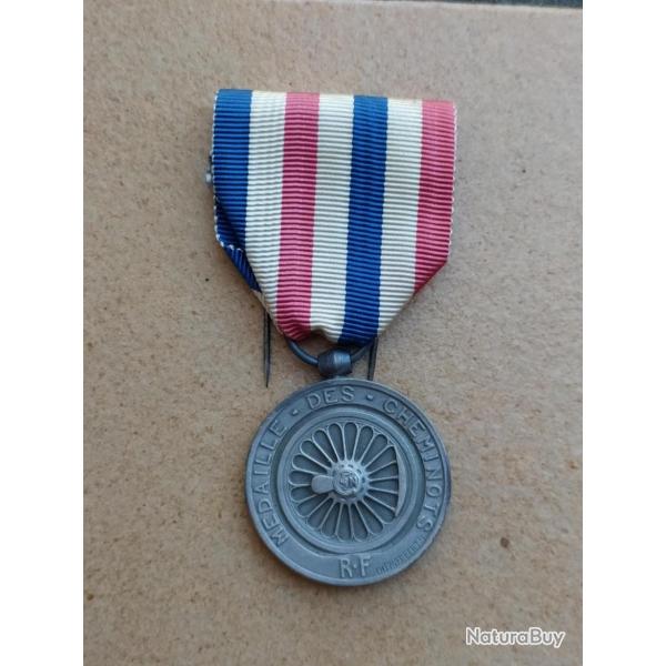 MEDAILLE DES CHEMINOT SNCF 1953