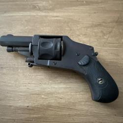 puppy ,velodog hammerless de calibre 22 short a percussion centrale