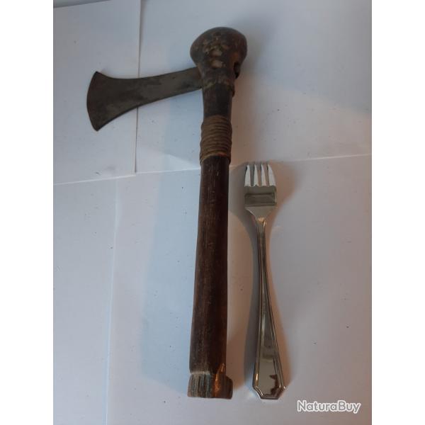 Couteau d excution  et de parade NGULU pice ancienne