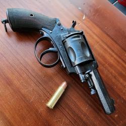 REVOLVER BULDOG CALIBRE 8.92 TYPE MUNICIPAL