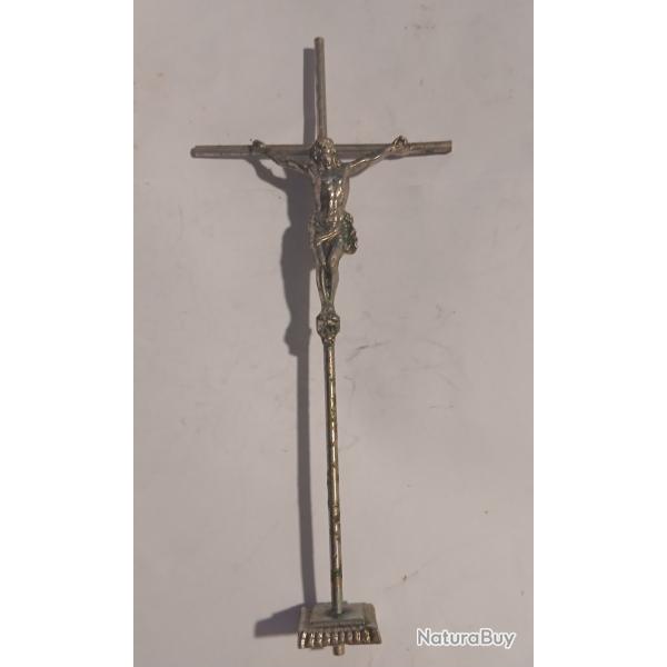 CROIX CHRIST EN MTAL ARGENT