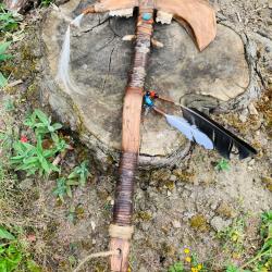 tomahawk amérindien d'artisan / mâchoire de cerf ( 2 )
