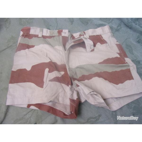short ex-arme taille 84