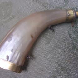 poire à poudre 22 cm