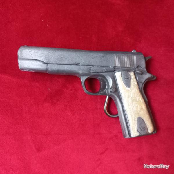 boucle de ceinture pistolet  colt 1911 vintage  1978