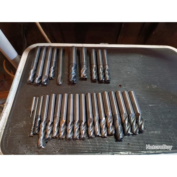 Lot 28 fraises carbure monobloc professionnelles kennametal fraisa France Walter prototyp