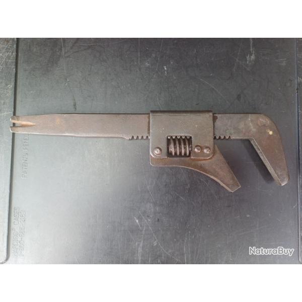 ANCIENNE CLE A MOLETTE POINCONNEE GRENADE MF ST ETIENNE.